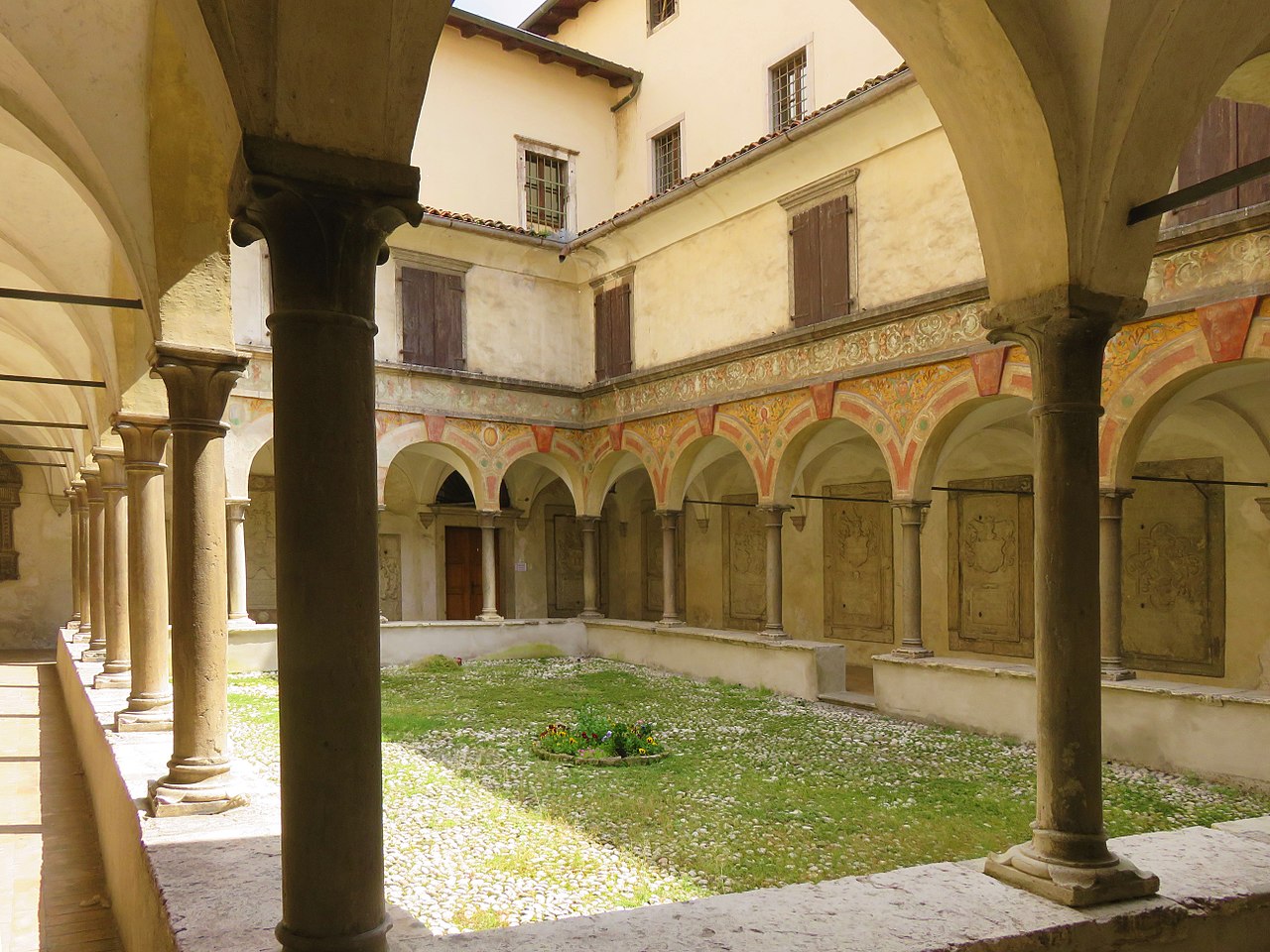 Chiostro Convento di Santa Maria del Carmine Rovereto