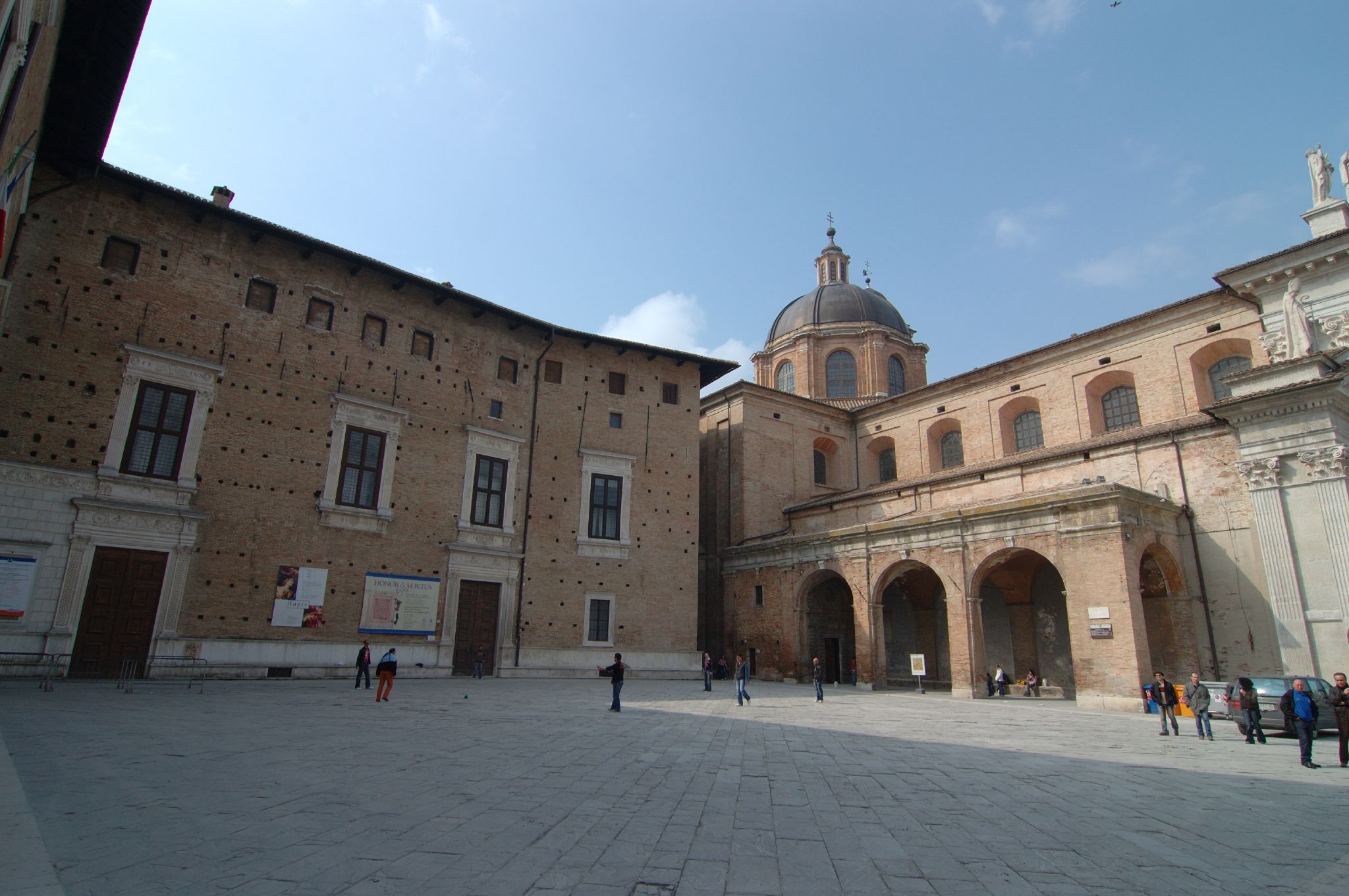 Urbino piazza